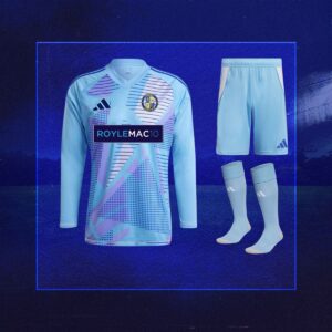 Reserve GK Kit sponsored by Roylemac10