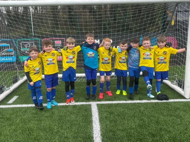 💙💛⚽️ 2016 Blues Result ⚽️💛💙

Our 2016 blues started their competitive league campaign today in a great game vs Shankill Juniors.

The early stages of the game was very even with both teams having chances. It was the Newhill lads who broke the deadlock with a well worked corner finished off with an outstanding header from young Bobby Ferran. Then it was that man again with a tidy finish at a tight angle.

Into the second half now and the young
Hill hit again with Bobby again pouncing on another great corner from Fionn McKeever to complete a perfect hat trick. 

The last couple of minutes seen a couple of our lads getting hurt and having to be taken off, this resulted in shankill scoring two in quick succession. 

Final Score:
Newhill 3-2 Shankill Juniors
Goalscorers:
Bobby Ferran⚽️⚽️⚽️

McKennas nearby Glenmac MOTM:
Jaden Toner⭐️💙💛

Special Mention to young Charlie O’Brien making his debut for the lads today and putting in a great shift.

💙💛Newhill 2016s Proudly Sponsored by TEAMS & Let me entertain you party events💛💙