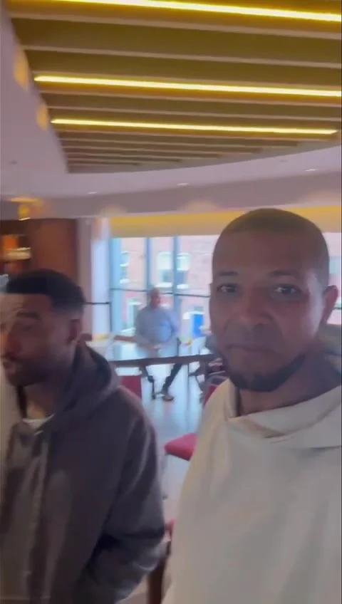 🎥 Special Message Incoming! 👀💙💛

Huge thanks to Jermaine Beckford (Leeds & Everton) and Jermaine Pennant (Arsenal & Liverpool) for sending their support to everyone at Newhill FC!

A class touch from two former Premier League stars — brilliant to see the Newhill name getting recognition far and wide 👏⚽️